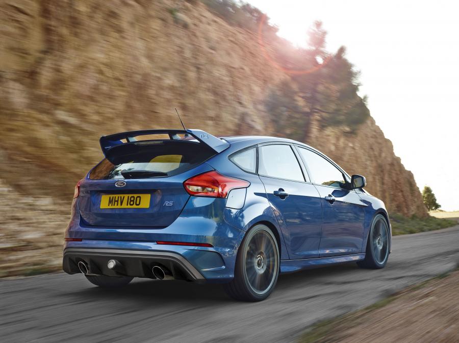  Ford Focus RS 2015 года  (фото 16 из 21)